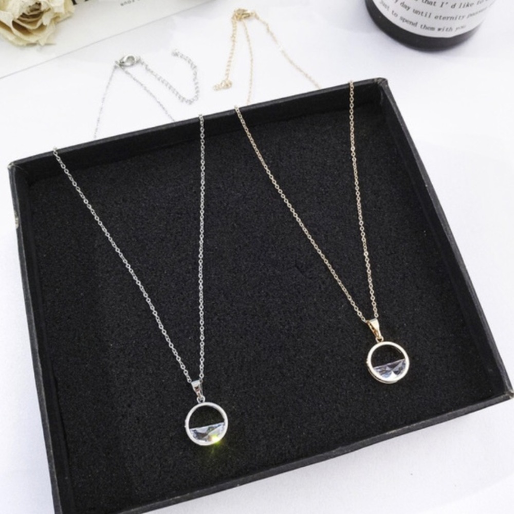 ONE LEFT! Silver - Sparkling Crystal Necklace. - Picture 5 of 5